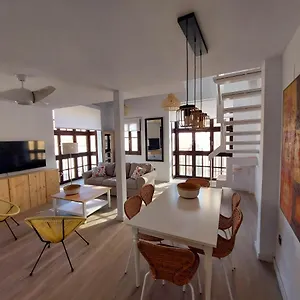 Apartment Dona Elvira Carreteria