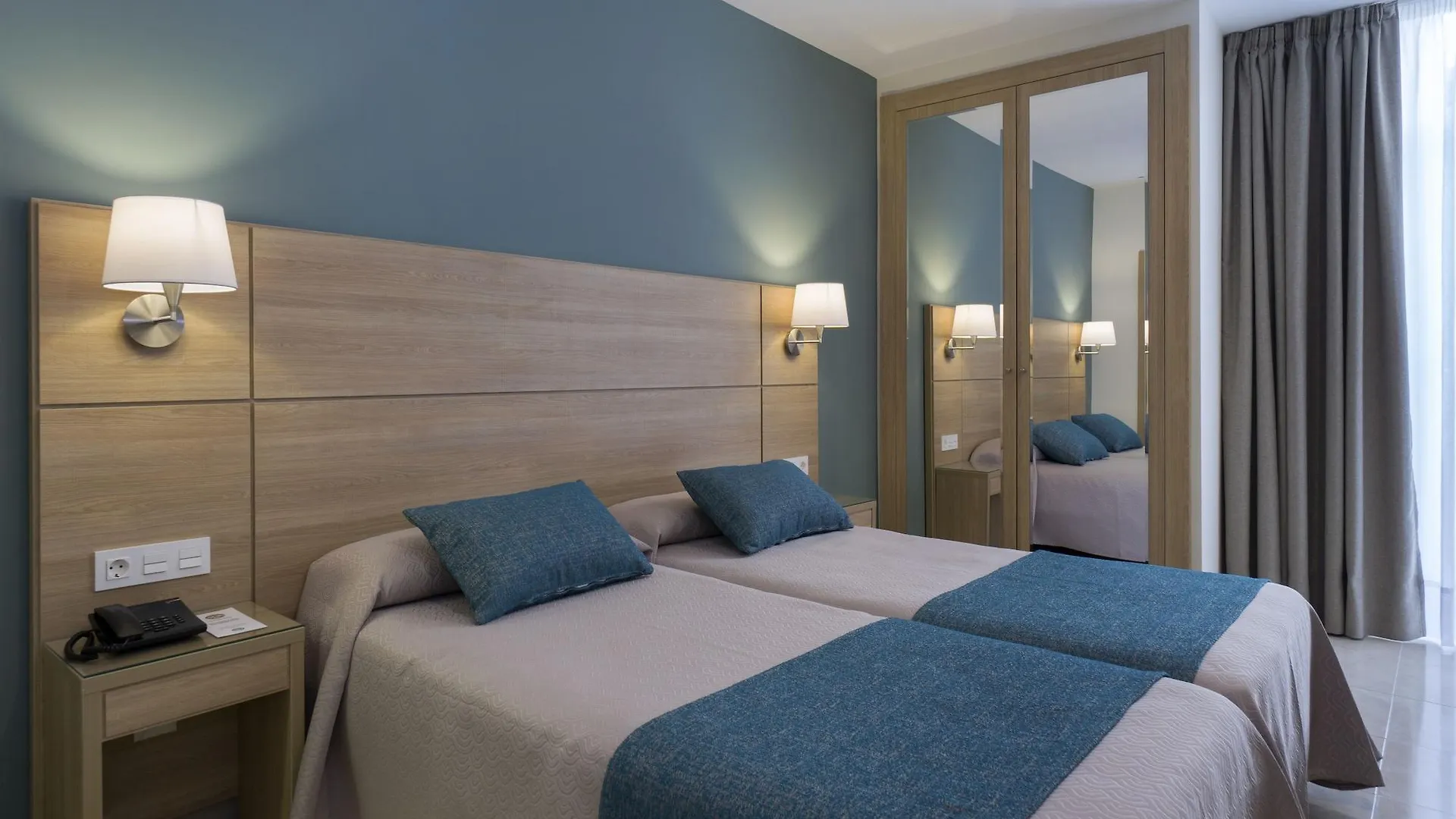 Hotel Sur Малага 2*,  Испания