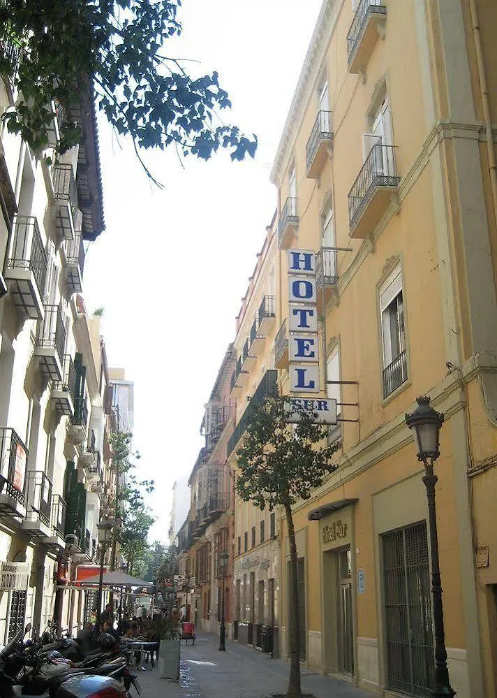 Hotel Sur Малага